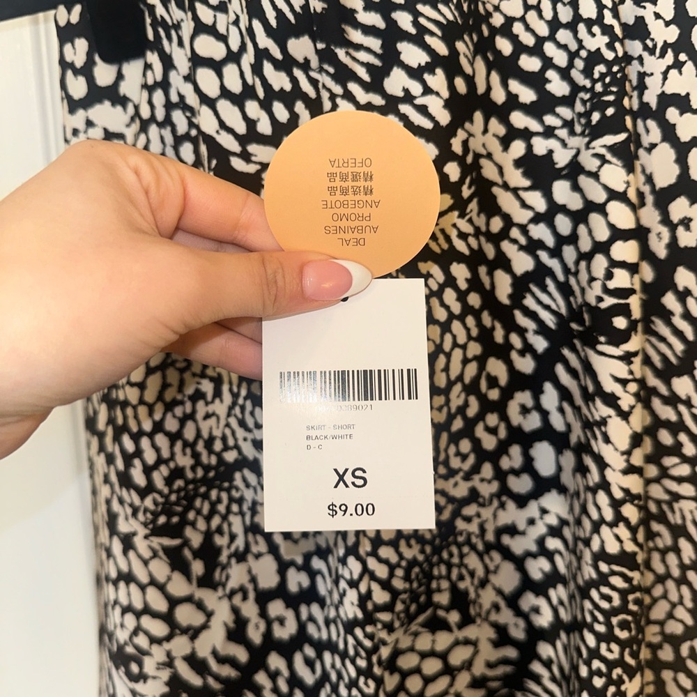 NWT Forever 21 Leopard Print Skirt - Picture 6 of 6